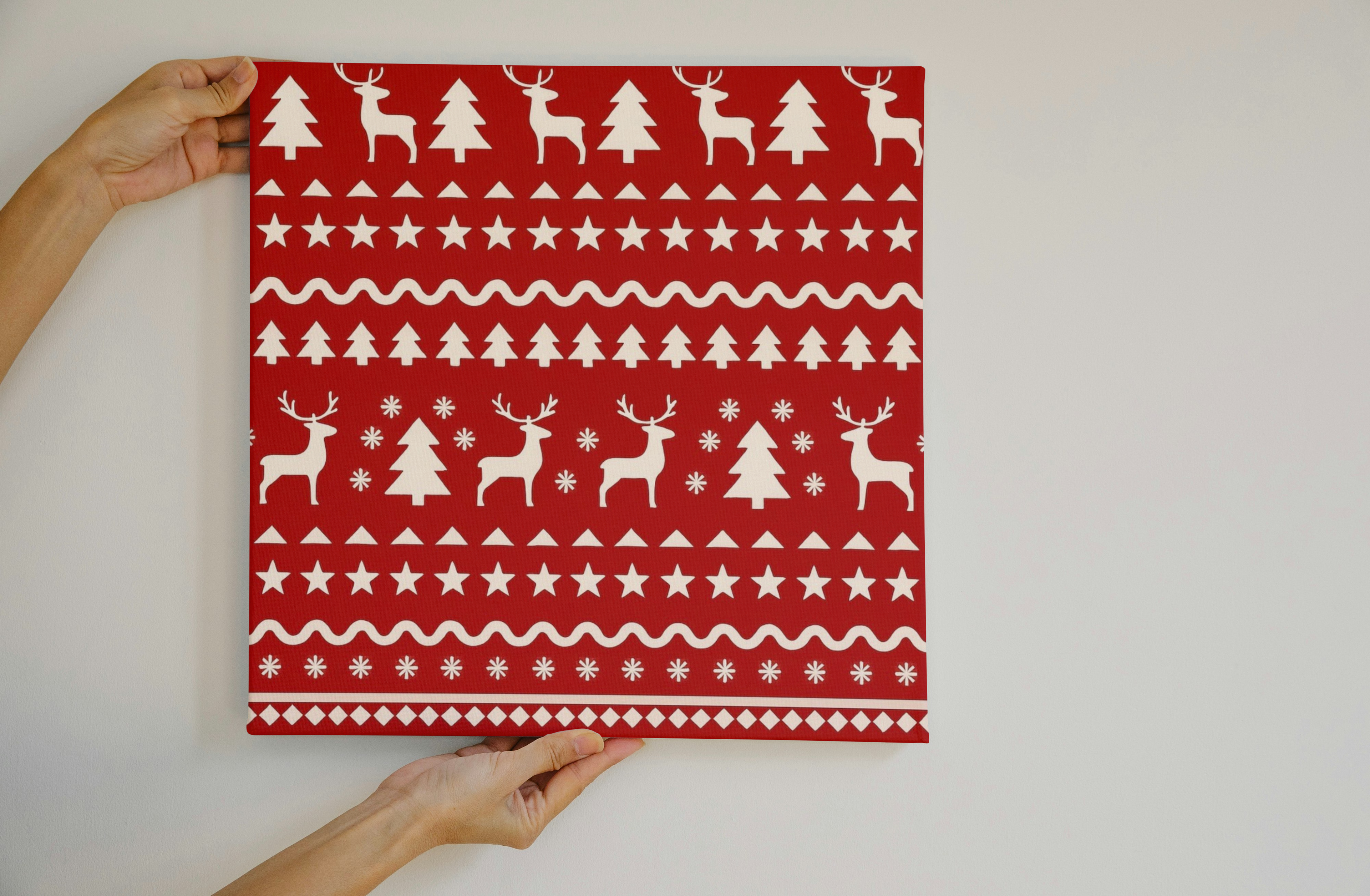 Red Reindeer Pattern